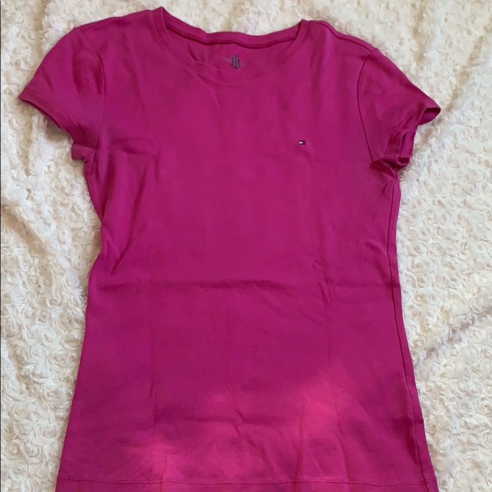 Pink Tommy Hilfiger tshirt